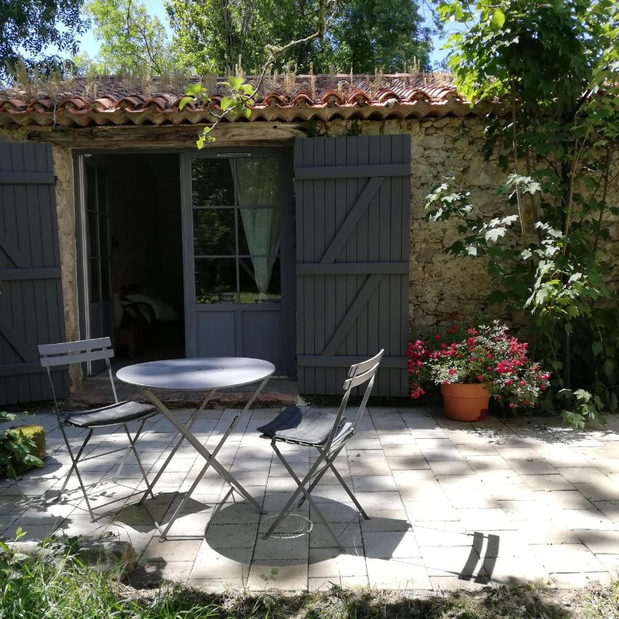 Bed and Breakfast Au Logis De La Mongie Soullans Esterno foto