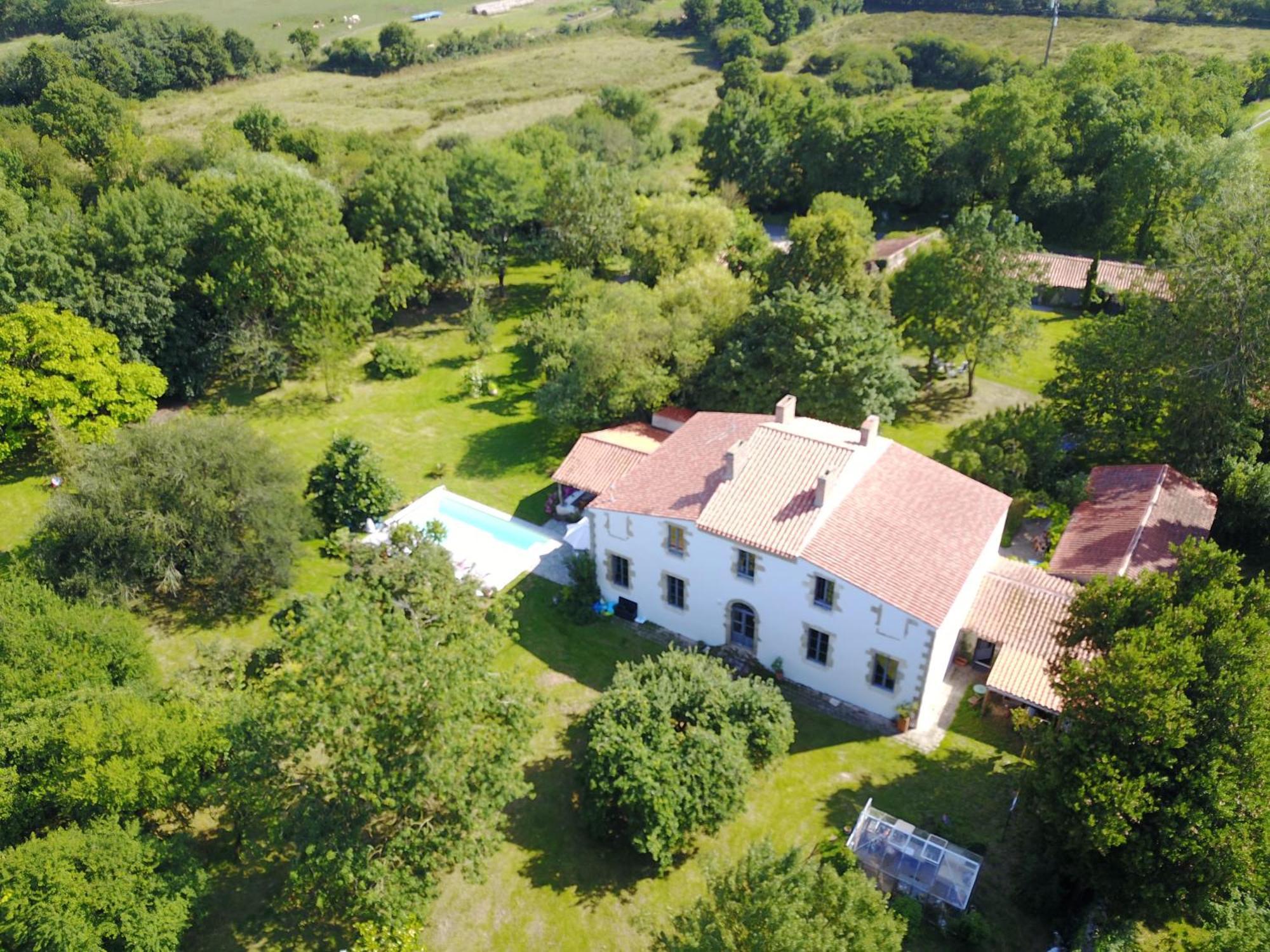 Bed and Breakfast Au Logis De La Mongie Soullans Esterno foto